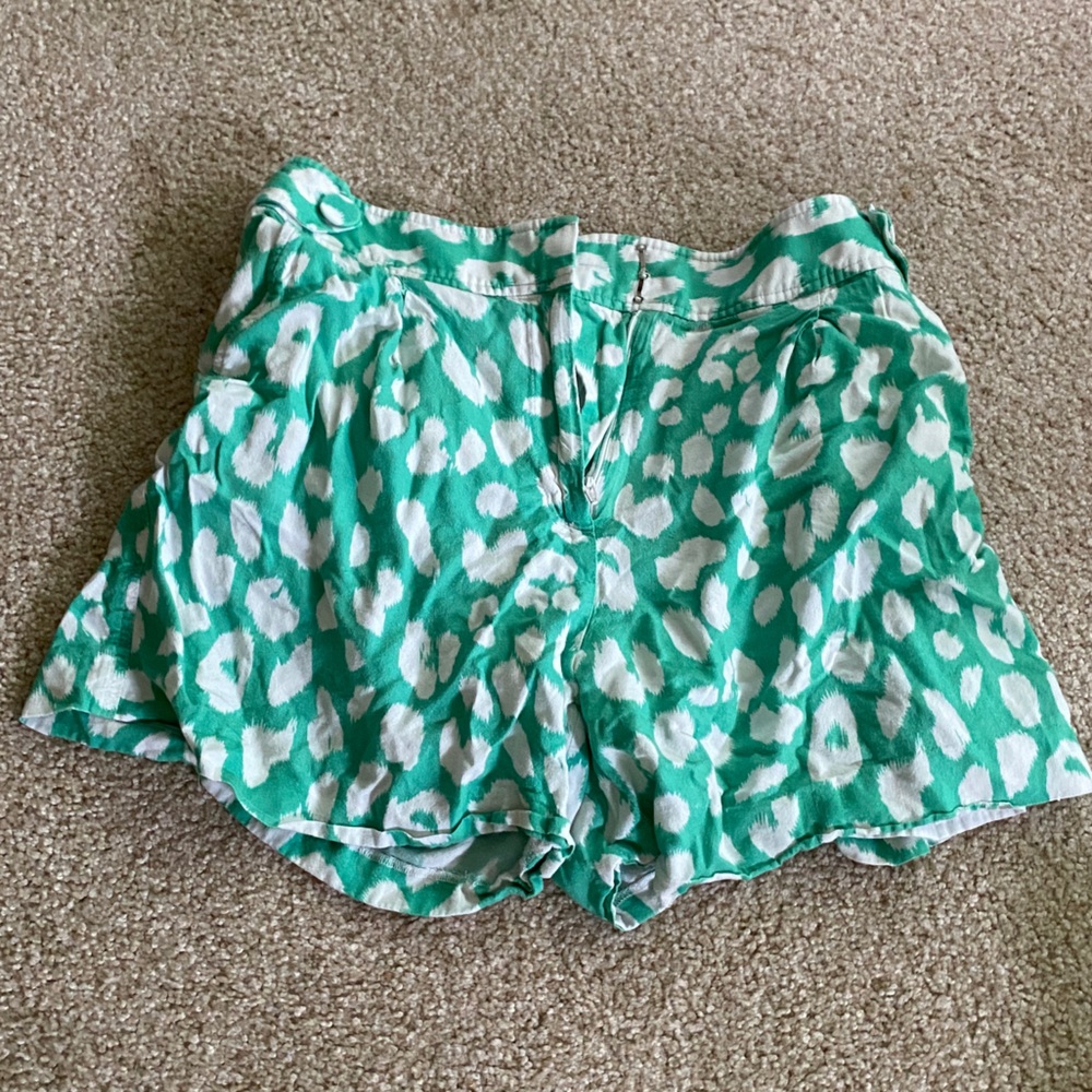 Milly green print shorts - Picture 2 of 7